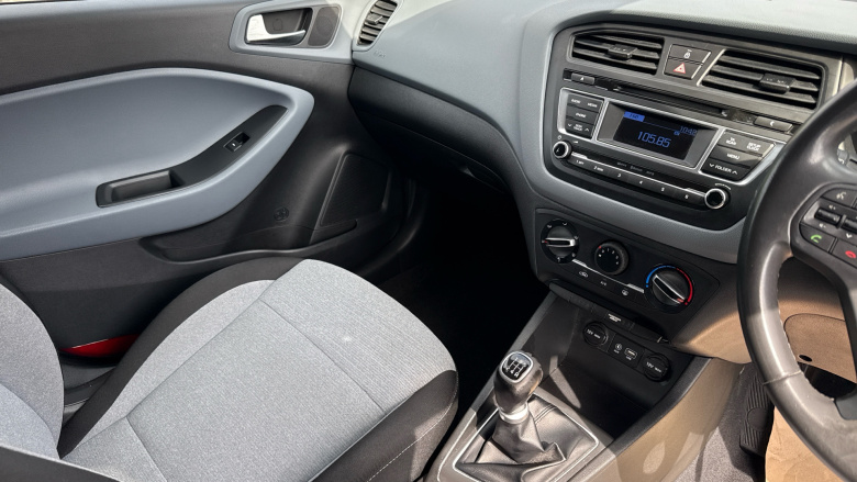 Hyundai i20 1.2 SE 5dr Petrol Hatchback